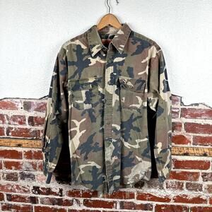 Vintage Winchester Shirt Size Large Woodland Camo Long Sleeve Button Up Hunting